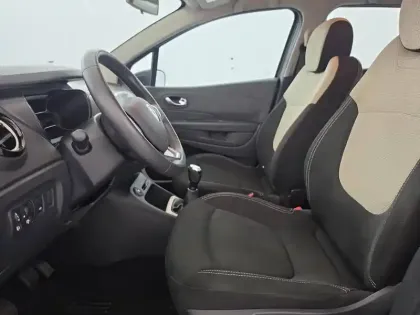 Photo 28 Renault Captur  TCe 90