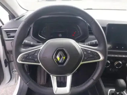 Photo 11 Renault Clio  SOCIETE E-TECH 140 - 21N
