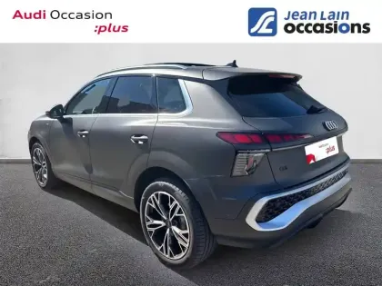 Photo 6 Audi Q3  TFSI 150 ch Hybride S tronic 7