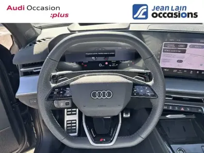 Photo 11 Audi Q3  TFSI 150 ch Hybride S tronic 7