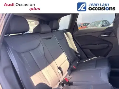 Photo 16 Audi Q3  TFSI 150 ch Hybride S tronic 7