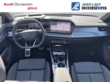 Photo 17 Audi Q3  TFSI 150 ch Hybride S tronic 7
