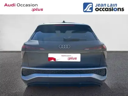 Photo 5 Audi Q3  TFSI 150 ch Hybride S tronic 7