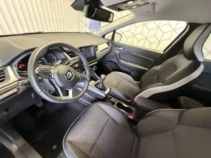 Photo 18 Renault Captur  mild hybrid 140