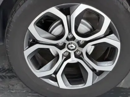 Photo 16 Renault Captur  mild hybrid 140