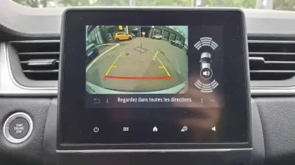 Photo 24 Renault Captur  E-Tech full hybrid 145