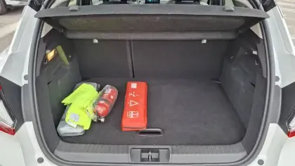 Photo 33 Renault Captur  E-Tech full hybrid 145