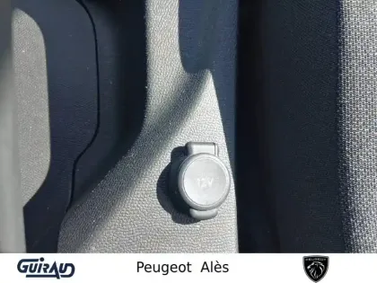Photo 17 Peugeot 208  PureTech 100 S&S BVM6