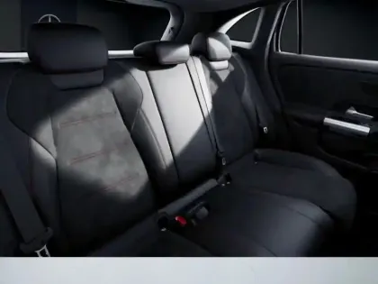 Photo 21 Mercedes GLA 200 AMG Line