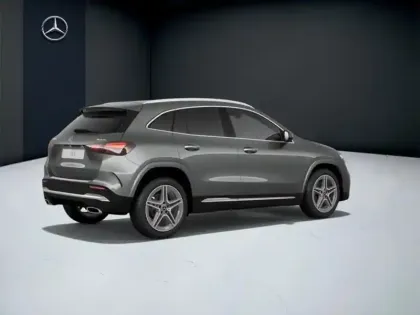 Photo 19 Mercedes GLA 200 d 4MATIC AMG Line