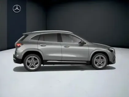 Photo 16 Mercedes GLA 200 d 4MATIC AMG Line