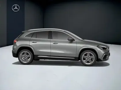 Photo 15 Mercedes GLA 200 d 4MATIC AMG Line