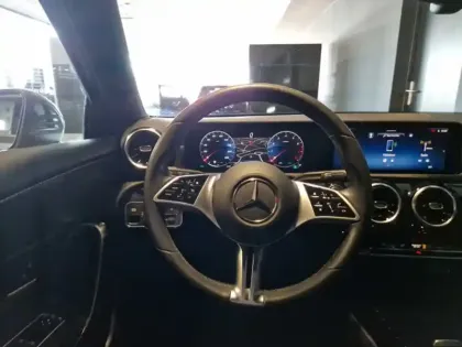 Photo 34 Mercedes Classe A 180 Business Line