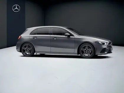 Photo 15 Mercedes Classe A 180 d AMG Line
