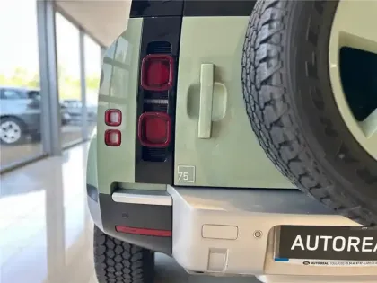 Photo 37 Land rover Defender 110 P400E PHEV BVA8 X-DYNAMIC