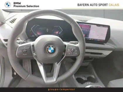 Photo 10 BMW Serie 1 Série 1 120A 170ch M Sport Design DKG7