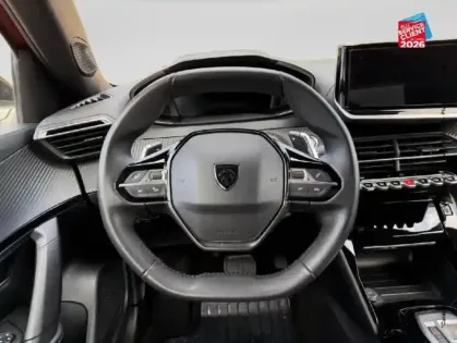 Photo 11 Peugeot 2008  1.2 Hybrid 136ch Allure e-DCS6