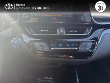Photo 12 Toyota C-HR  2.0 Hybride 184ch Design Ultimate E-CVT