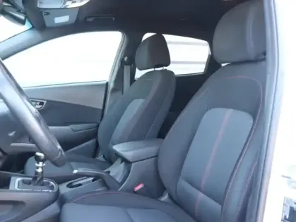 Photo 8 Hyundai Kona  1.0 T-GDi 120ch Hybrid 48V N Line Creative