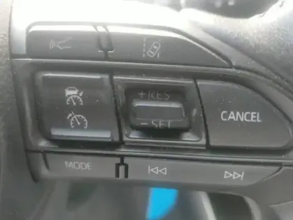 Photo 12 Toyota Yaris  70 VVT-i Design 5p