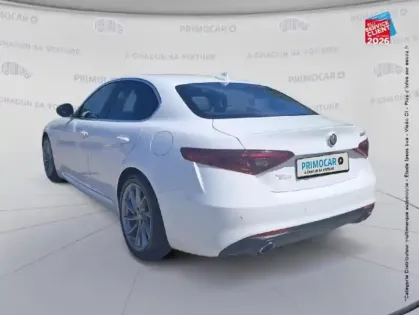 Photo 8 Alfa Romeo Giulia  2.2 JTD 180ch Lusso AT8