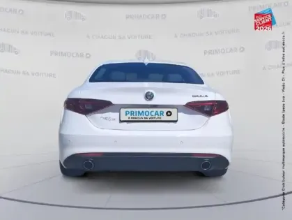Photo 7 Alfa Romeo Giulia  2.2 JTD 180ch Lusso AT8