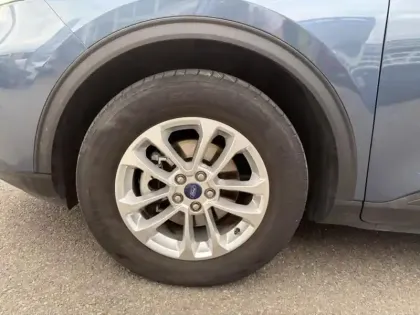 Photo 8 Ford Kuga  2.5 Duratec 190ch FHEV E85 Titanium BVA