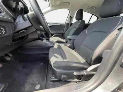 Photo 13 Ford Focus  1.0 Flexifuel mHEV 125ch Titanium X Business