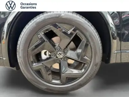 Photo 10 Volkswagen Tiguan  1.5 eTSI 150ch R-Line Exclusive DSG7