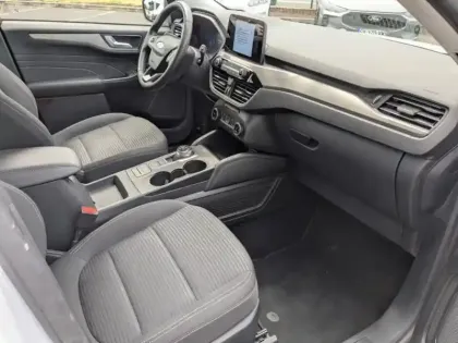 Photo 8 Ford Kuga  2.5 Duratec 190ch FHEV E85 Titanium BVA
