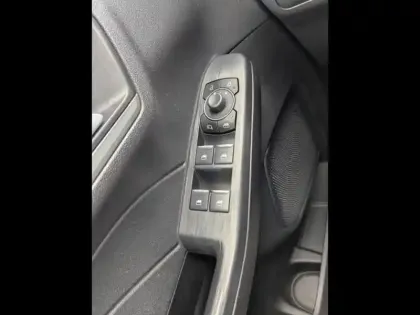 Photo 11 Ford Kuga  2.5 Duratec 190ch FHEV E85 Titanium BVA