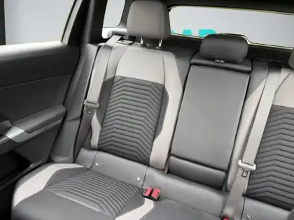 Photo 27 Jeep Compass  Electrique 213ch 74kWh Altitude