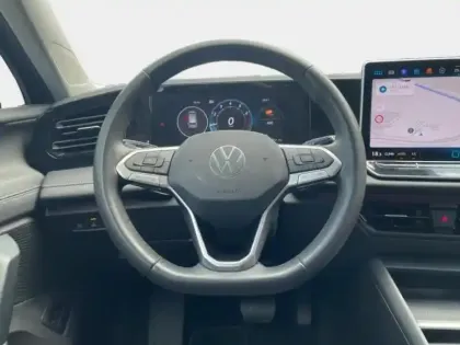 Photo 14 Volkswagen Tiguan  1.5 eTSI 131ch Life Plus DSG7