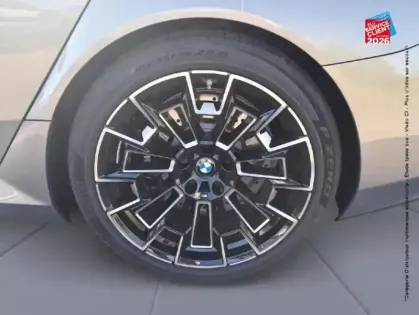 Photo 9 BMW Serie 5 M5 Touring 4.4 V8 PHEV 727ch (544+197)