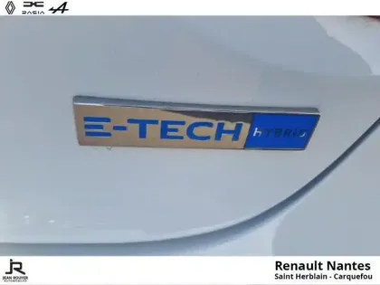 Photo 5 Renault Clio  1.6 E-Tech hybride 145ch Evolution