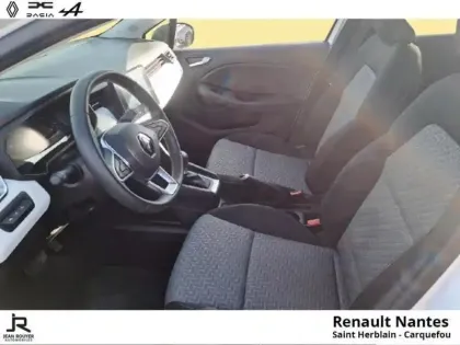 Photo 13 Renault Clio  1.6 E-Tech hybride 145ch Evolution