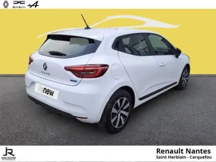 Photo 13 Renault Clio  1.6 E-Tech hybride 145ch Equilibre
