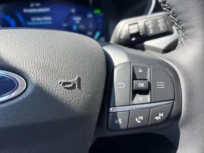 Photo 13 Ford Kuga  2.5 Duratec 190ch FHEV Titanium BVA