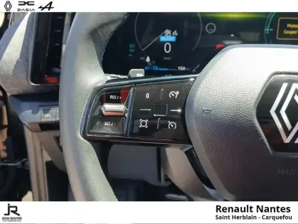 Photo 27 Renault Megane  E-Tech Electric EV60 130ch Evolution ER super charge - Pack Parking