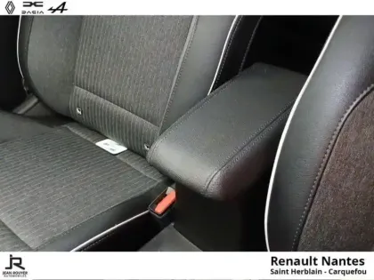 Photo 13 Renault Clio  1.6 E-Tech hybride 145ch Techno