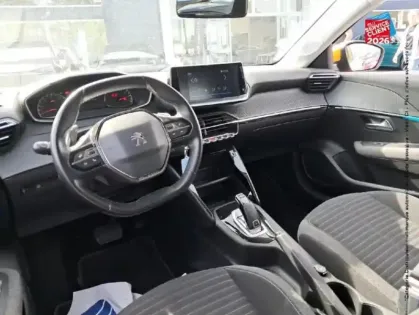 Photo 14 Peugeot 208  1.2 PureTech 100ch S&S Style EAT8