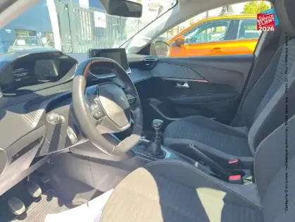 Photo 14 Peugeot 208  1.5 BlueHDi 100ch S&S Active