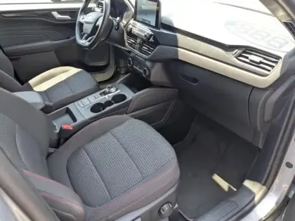 Photo 7 Ford Kuga  2.5 Duratec 190ch FHEV E85 ST-Line Business BVA