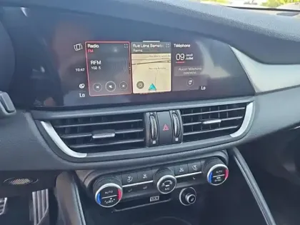 Photo 11 Alfa Romeo Giulia  2.0 TB 200ch Sprint AT8 MY22