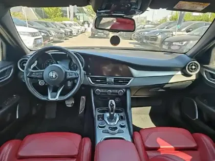 Photo 7 Alfa Romeo Giulia  2.0 TB 200ch Sprint AT8 MY22