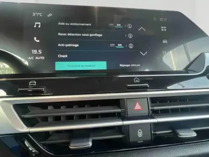 Photo 14 Citroën C4  Moteur électrique 136ch (100 kW) Live Automatique