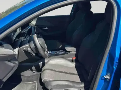 Photo 10 Peugeot 208  e- 136ch GT