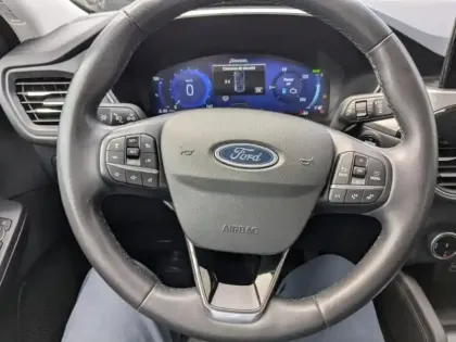Photo 10 Ford Kuga  2.5 Duratec 190ch FHEV E85 Titanium BVA