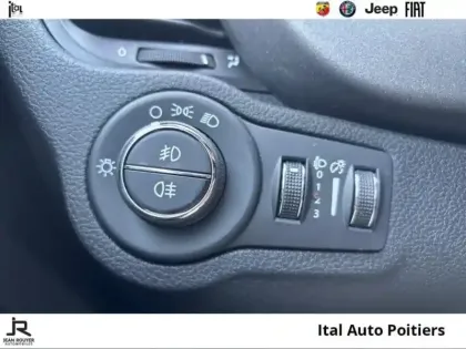Photo 12 Fiat 500 X 1.5 FireFly Turbo 130ch S/S Hybrid (RED) DCT7