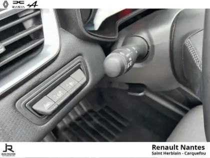 Photo 13 Renault Clio  1.6 E-Tech hybride 145ch Equilibre